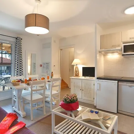 מלון Logis Le Val Sarah 3*